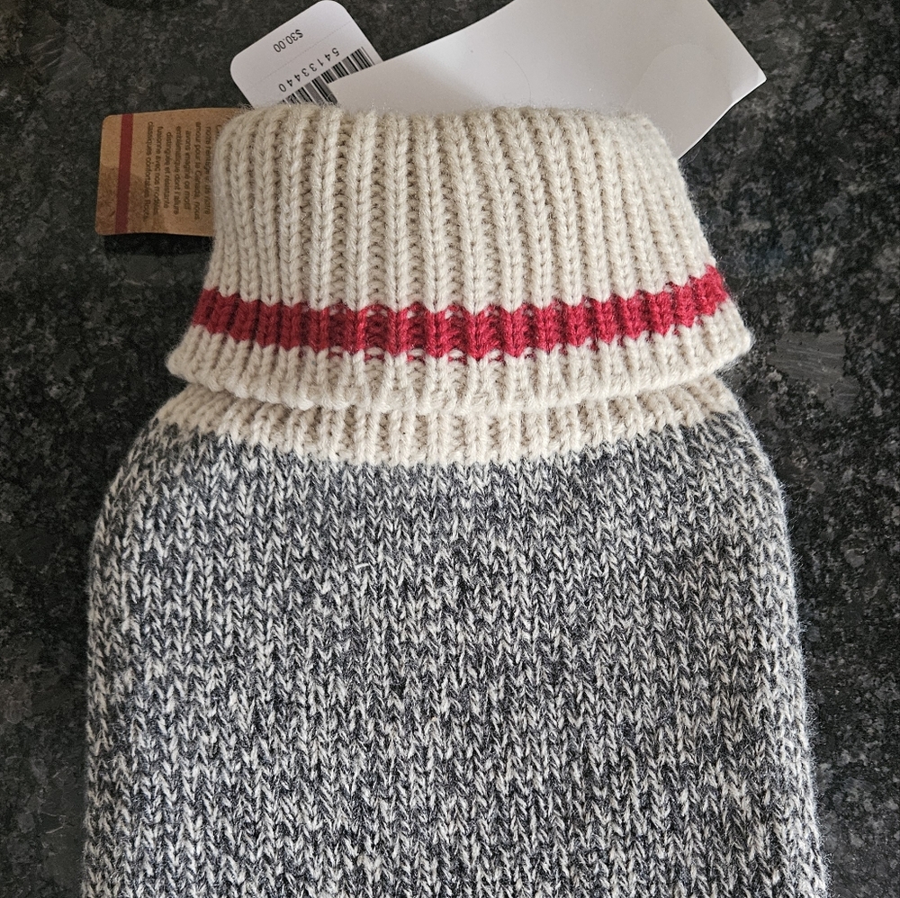 BNWT ROOTS HOT WATER BOTTLE